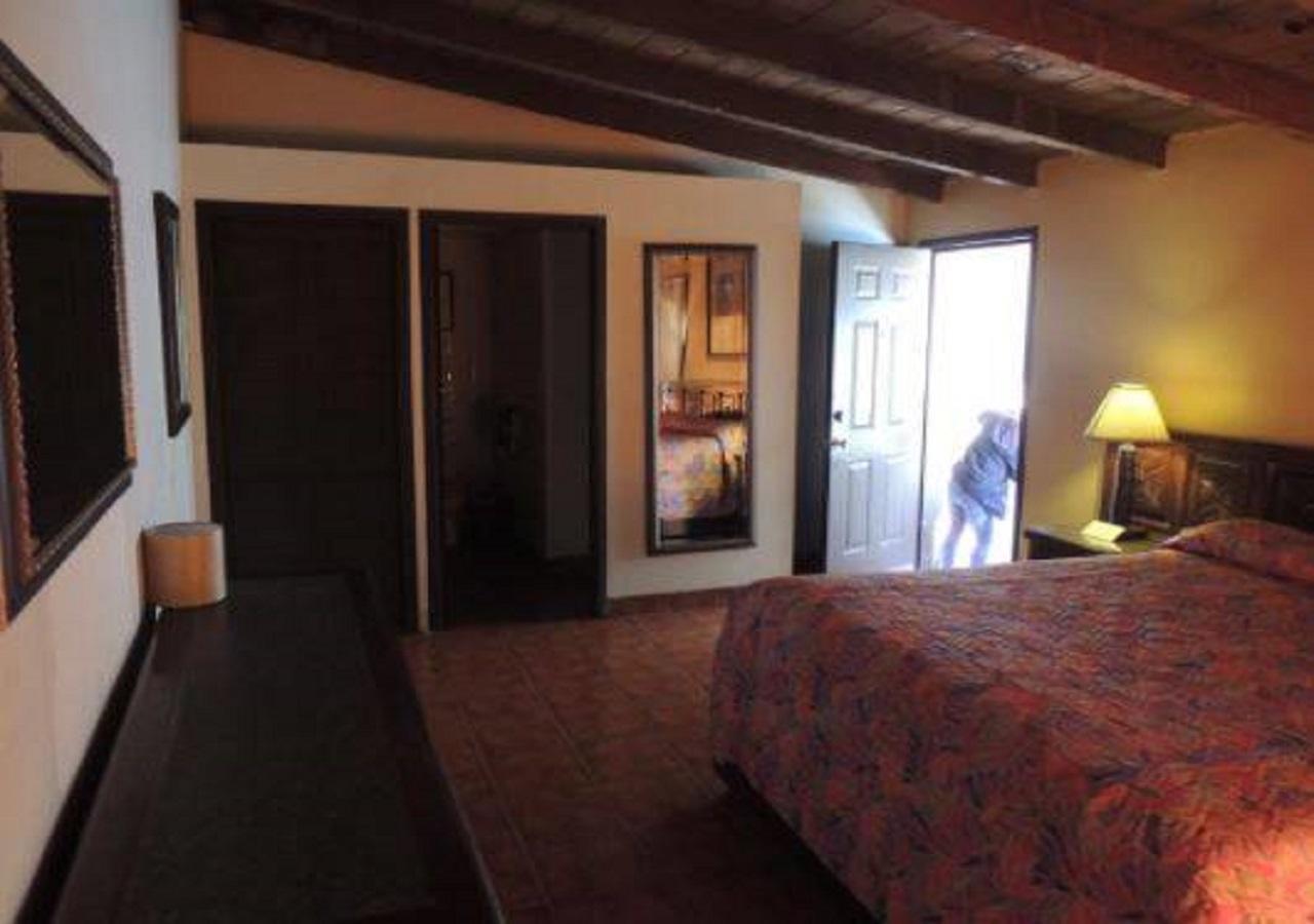 Hotel Calafia ロサリト エクステリア 写真