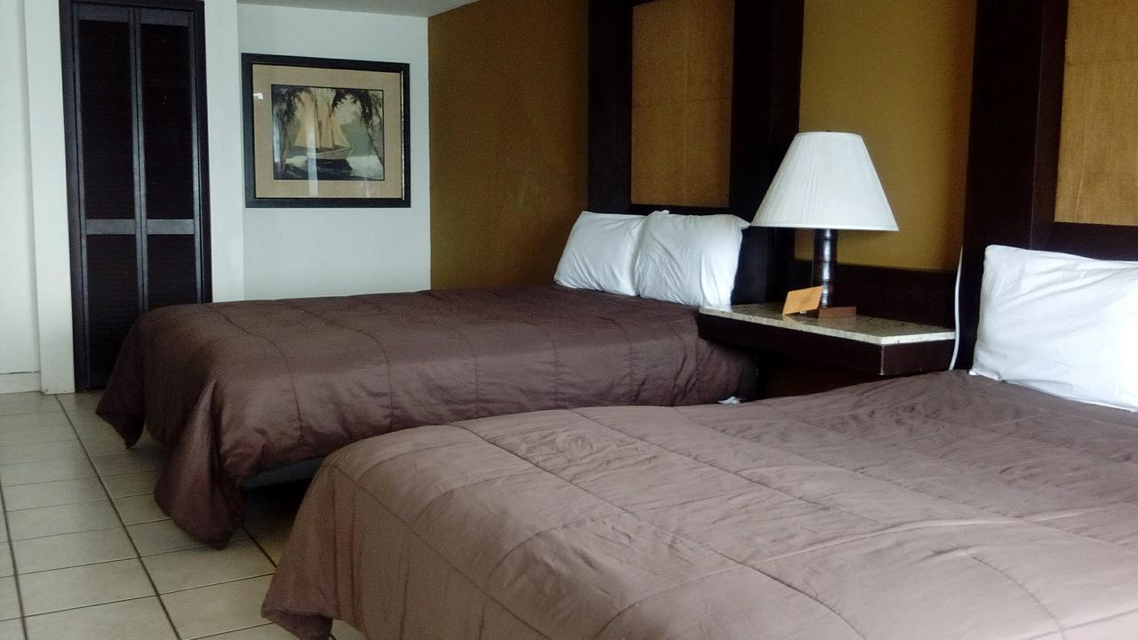 Hotel Calafia ロサリト エクステリア 写真