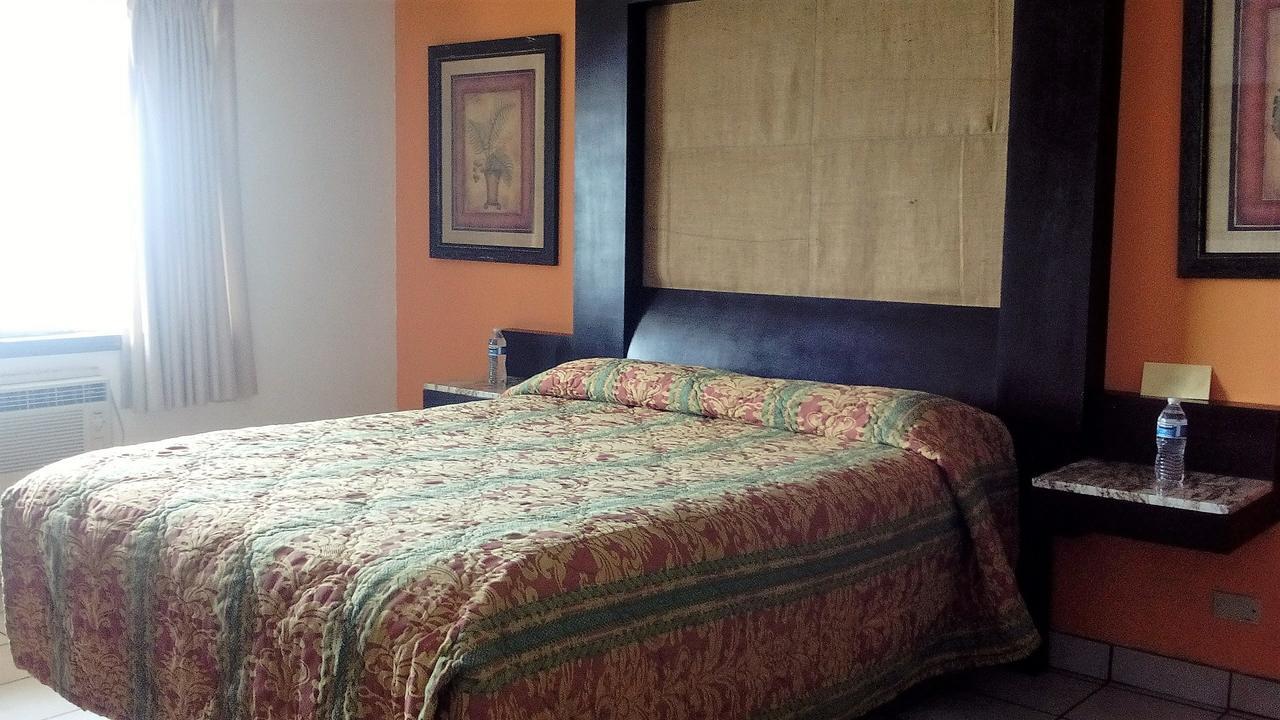 Hotel Calafia ロサリト エクステリア 写真